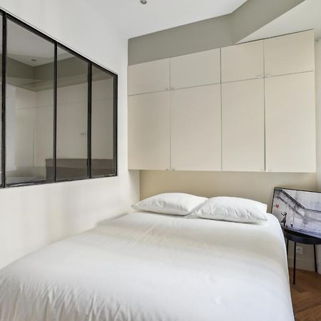 Beau 3 Pieces Rue Poissonniere Apartment Paris Luaran gambar